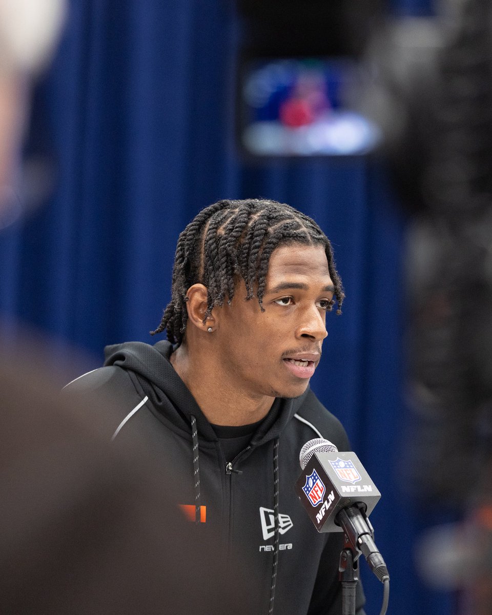 UConn Football tweet media