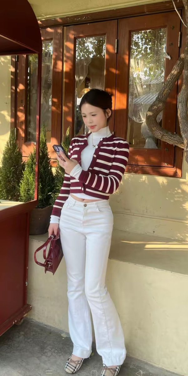 Lylydwm's tweet photo. Bảo sao khum ai rủ đi chs https://t.co/23D4ZCDqnL