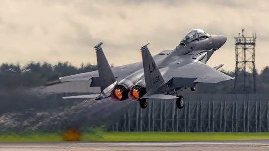 Fake Showbiz News tweet media