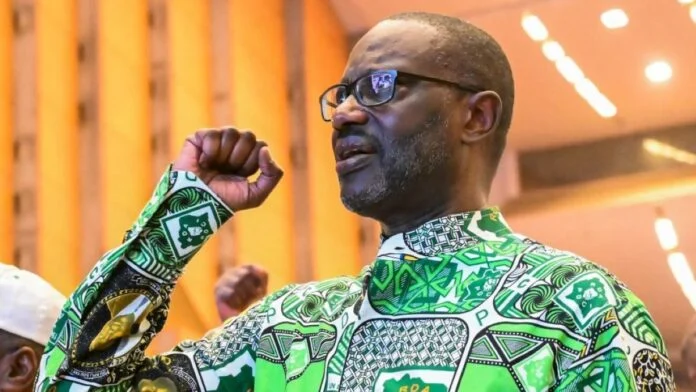 BounaBuzz7's tweet image. Côte d’Ivoire : PDCI-RDA – 3 ans avec sursis requis pour Calice Yapo ⚖️🇨🇮

Accusé de « troubles à l’ordre public » après ses critiques sur l’invalidation d’un député à Toumodi.

#CôteDIvoire #PDCI #Justice #Politique