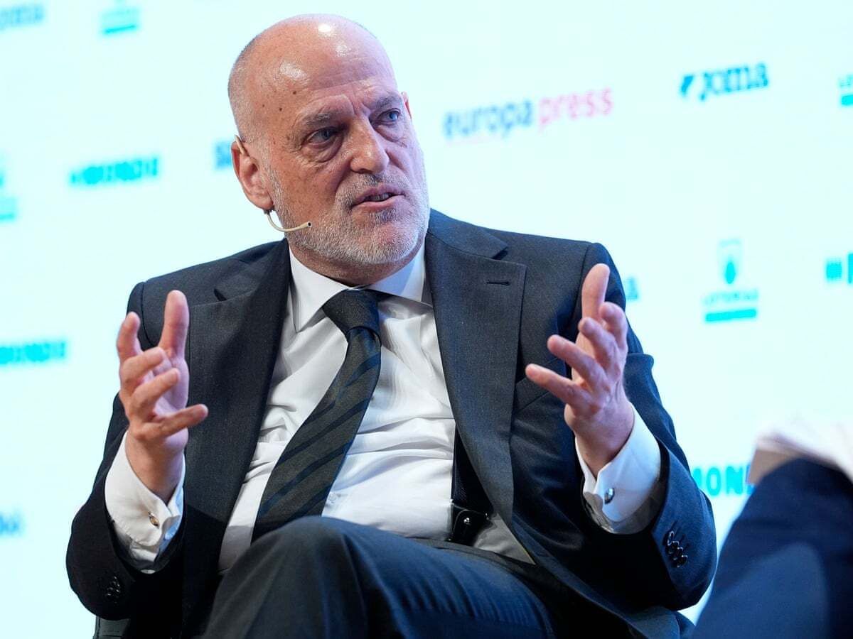Blaugranagram's tweet photo. ❗At a recent event, Javier Tebas acknowledged that he had faced significant direct and indirect pressure not to register Barça players, choosing not to name those involved. This situation speaks for itself, as the broader context of how the system operates in relation to Barça is already well known.