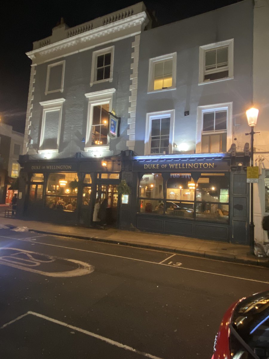faceofcheam's tweet photo. Duke Of Wellington in Portobello Road. https://t.co/TgzgG1KfoY