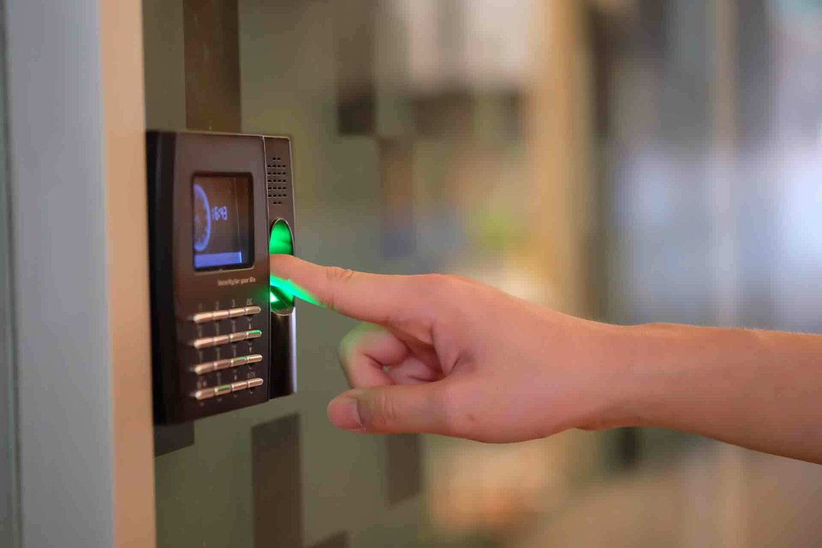 Selectron Bermuda tweet media