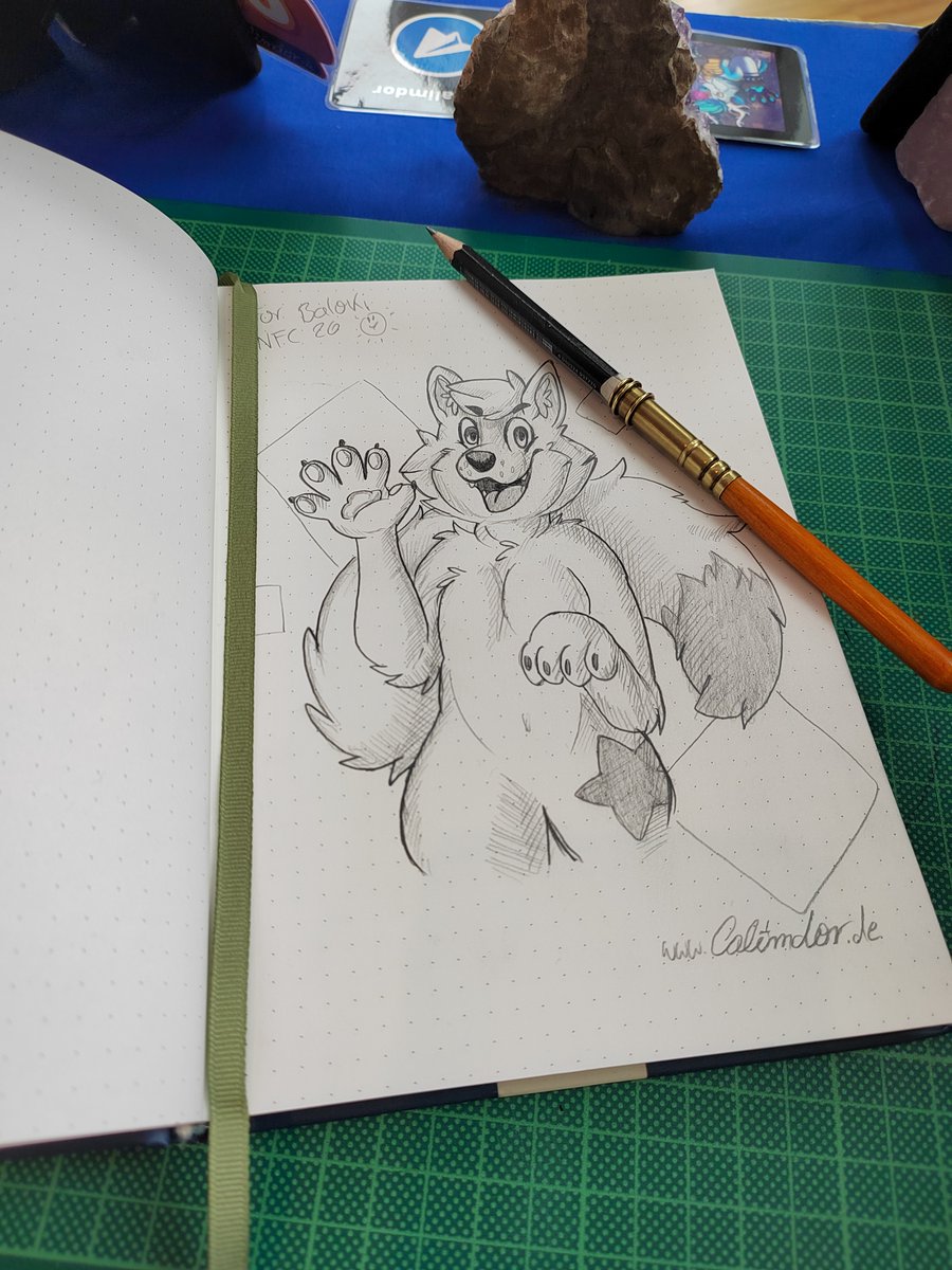 Calimdorart's tweet photo. Another huge thank you to this amazing NFC and to all of you who came to see me, I was so happy and I'm really looking forward to continuing to draw woop woop ^o^. https://t.co/WOcJYRnzUv