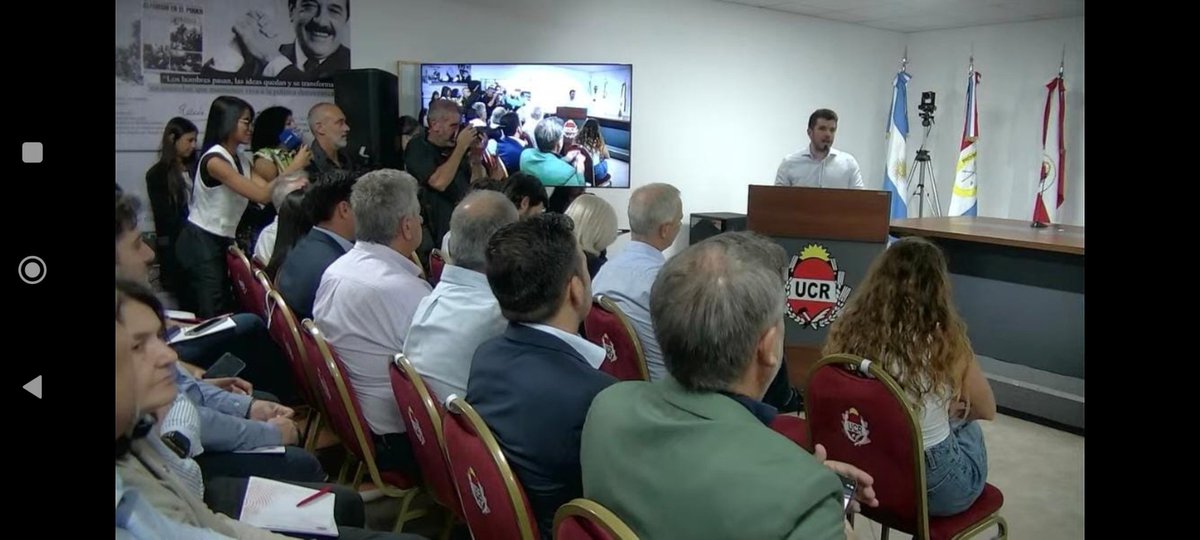 🇵🇱 El radicalismo está de pié, está más vivo que nunca. Llevando a cada rincón del país nuestra idea de Gobernar con excelencia y eficacia, como sucede en las cinco provincias y más 500 intendencias que gestionamos.

🙌 Me llena de orgullo la realización de este encuentro de