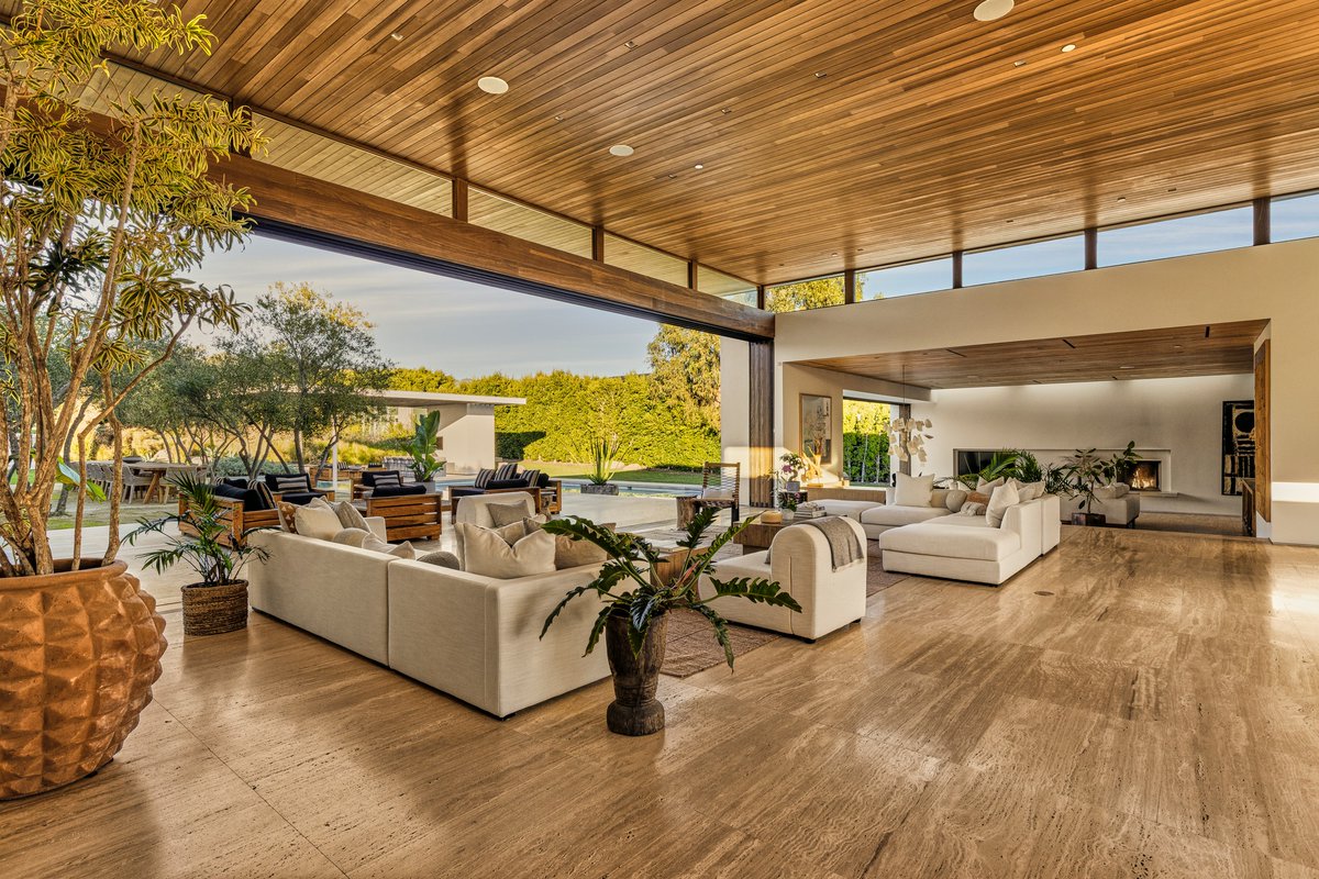 Douglas Elliman California tweet media