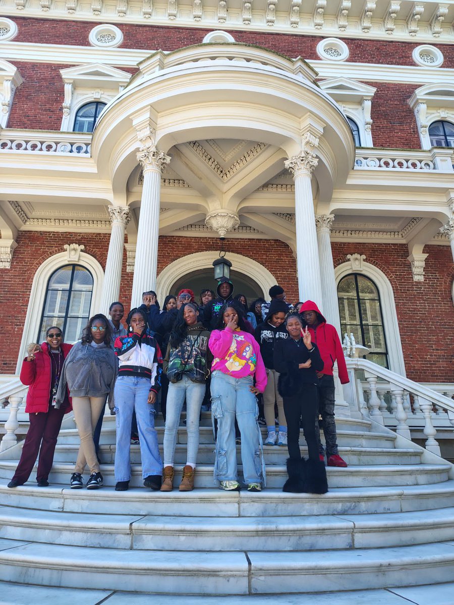 Ballard-Hudson Middle School tweet media