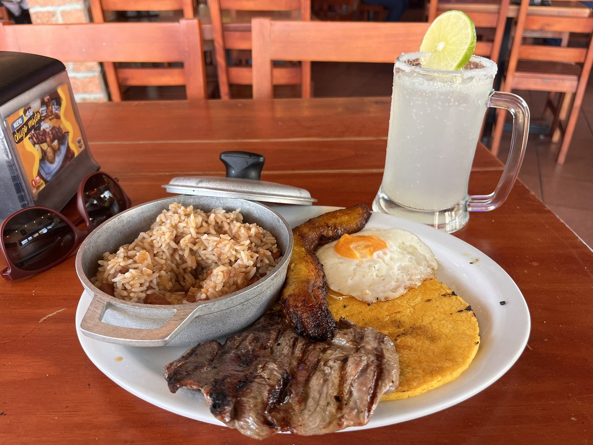 casi un año de no comer acá... y no decepcionan 🥰