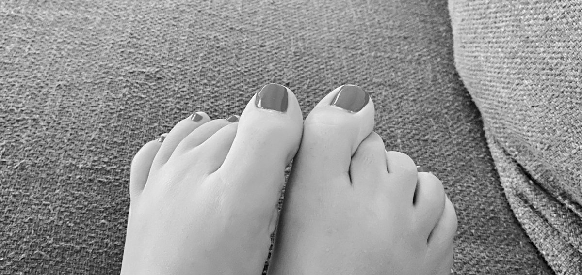 PriveSoles's tweet photo. toe curl🤍 https://t.co/z2ZLvnkr5z