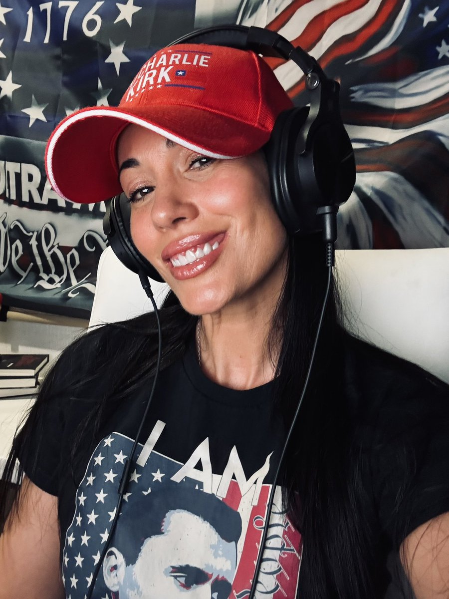 Hey new friends! 👋🏽 

Rachel here, I’m so excited to connect with you all on this wild, truth-seeking corner of X! 🔥

I’m a Jesus-loving proud mama, raising my crew with faith, grit, and a whole lot of heart. 

By day (and often by sweat), I’m a CrossFit junkie pushing limits in