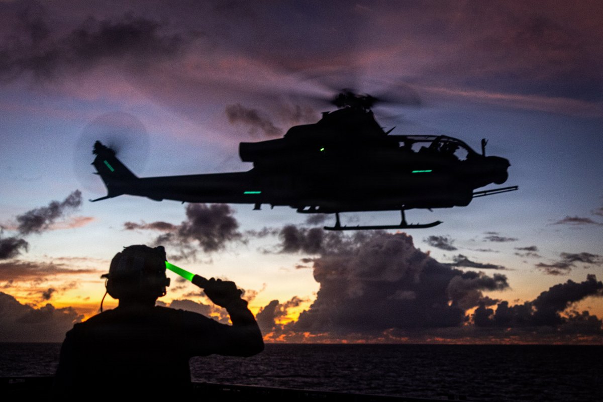 U.S. Marines tweet media
