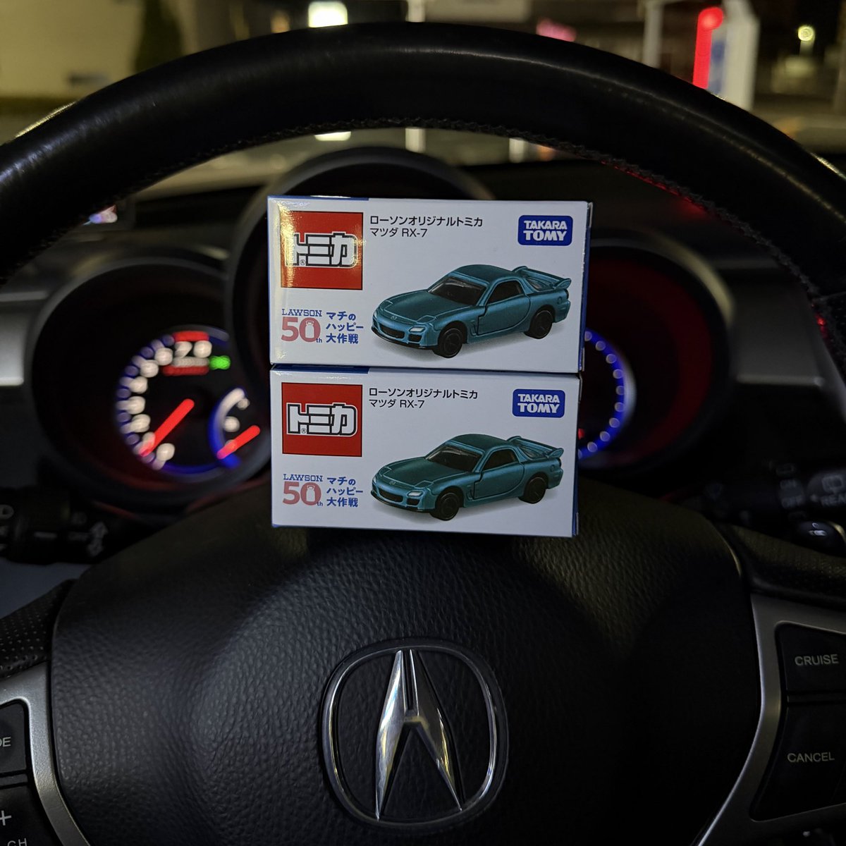 Tuke-Tan tweet media