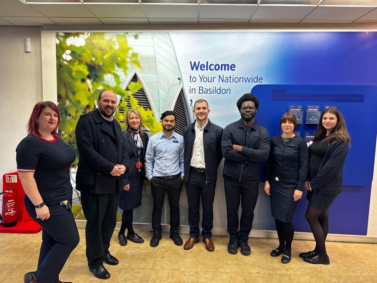 RicHolden's tweet image. I went along to see the @AskNationwide team in #Basildon and hear about how they’re one of the top branches in 🇬🇧 

The staff were so friendly and I’m very grateful to the team for their time showing me around!

Keep up the great work for #BasildonAndBillericay residents!