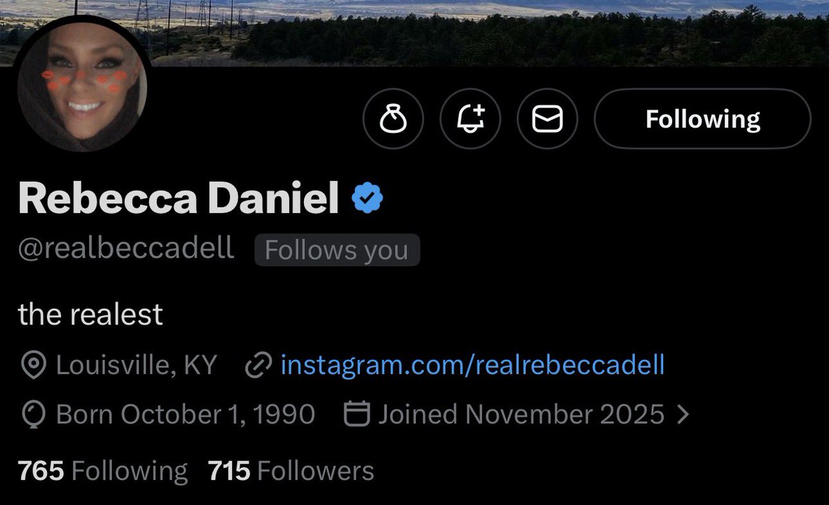 Let’s boost <a href="/realbeccadell/">Rebecca Daniel</a> to 1K🚀