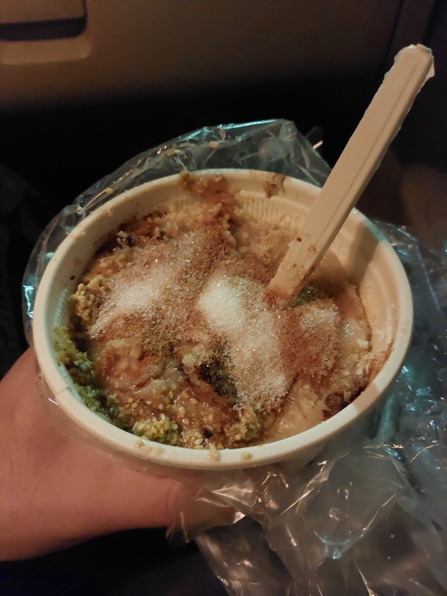 مَمَدی کِه مَعلوم نی بِگیره یا نَه tweet media