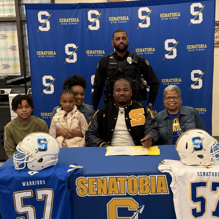 SenatobiaHS's tweet photo. 💛🏈💙Congratulations to Elijah Johnson for signing to continue his athletic &amp; academic goals at Belhavem University!! #tobiePRIDE #GOW26 https://t.co/KeWp1rgIxG