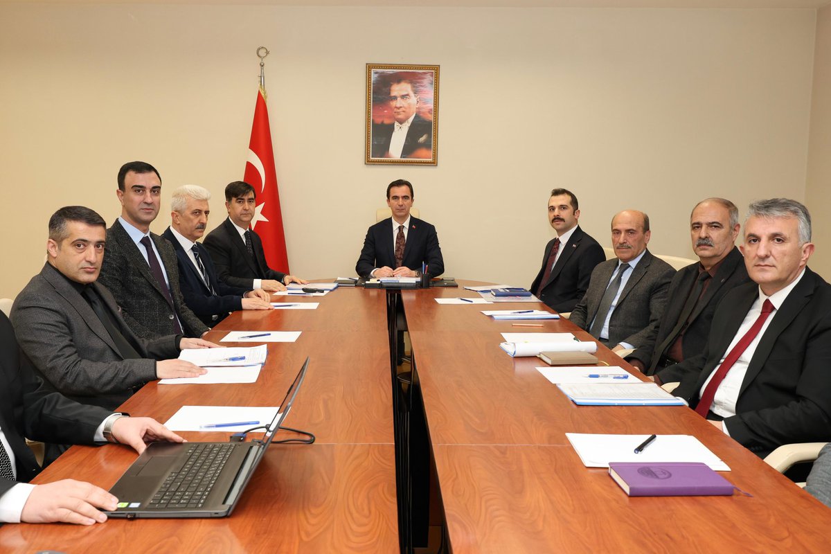 Bitlis Valiliği tweet media