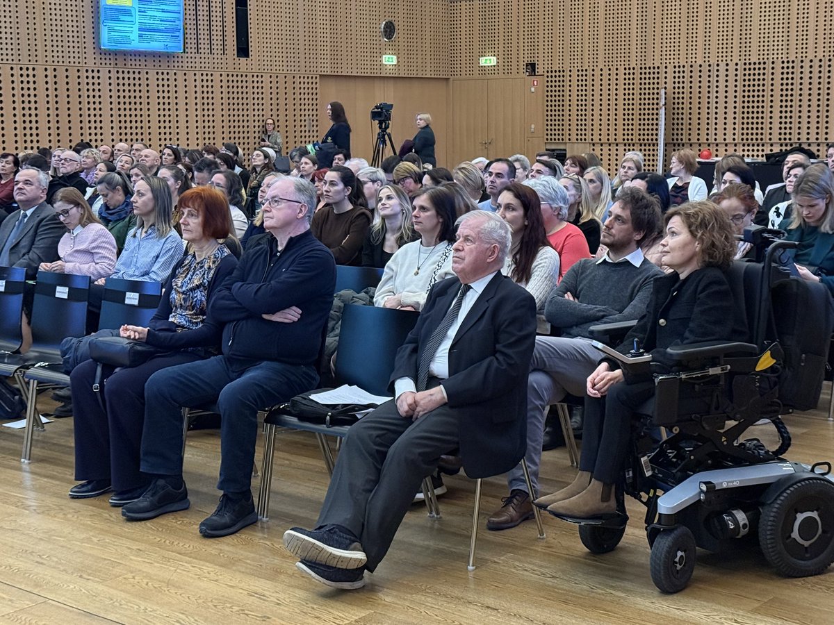 ZvezaPacientov's tweet photo. @TanjaZdolsek je v sklopu današnje 12. nacionalne konference ob dnevu redkih bolezni pripravila predstavitev Zveze organizacij pacientov Slovenije, Sekcije za redke bolezni.
#ZOPS #redkebolezni @MinZdravje @vladaRS @ukclj @UKCMaribor @rarediseaseday @eupatientsforum https://t.co/DIRWK3vCCL