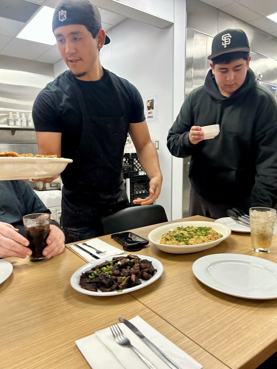 MiracleMath's tweet image. Inspired by Fairfield High School’s Falcon Grill, where students gain hands-on career skills with Chef Tom! Celebrating educators shaping futures in 
#FairfieldCA. #MiracleMathCoaching #BrainBasedLearning #EmpowerYourBrain