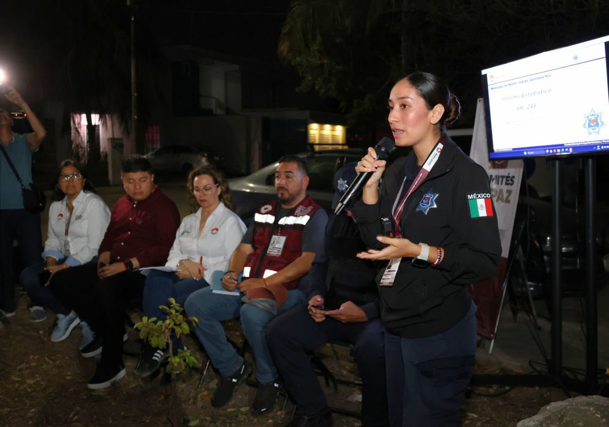 Seguimos impulsando la construcción de paz en nuestras colonias. 🤝✨

Ayer instalamos nuevos Comités de Paz en la SM 307, colonia Doctores y la SM 248, Villas del Mar I, fortaleciendo la organización vecinal y el trabajo coordinado entre ciudadanía y autoridades. 🚔🚨
(1/2)