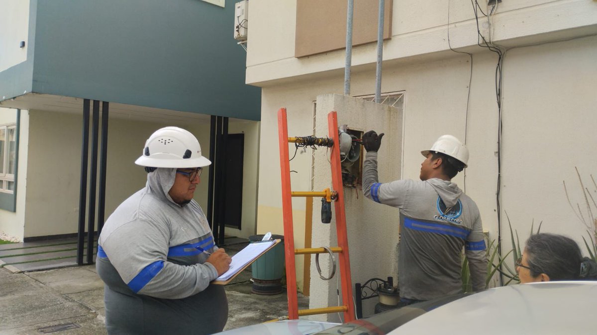 ✅ GUAYAQUIL

En el sector Mucho Lote 2, al norte de la ciudad, realizamos la revisión de equipos de medición y sus conexiones para prevenir irregularidades que puedan afectar el servicio eléctrico.

Con estas acciones fortalecemos el control técnico del sistema de distribución y