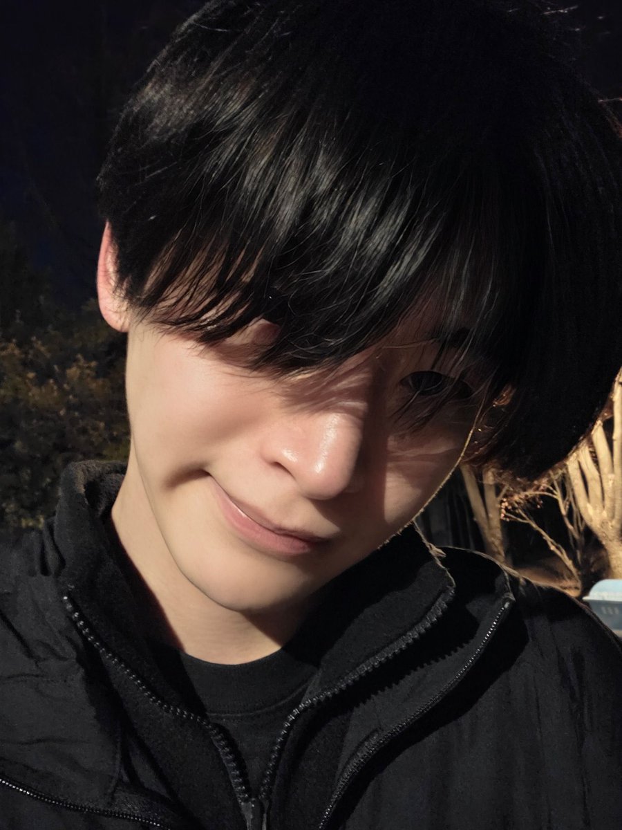 JungmoFrance's tweet photo. 🫧┊BBL ⋆ 27.02.26

💬 : 📸

⤷ #CRAVITY #크래비티 #정모 #JUNGMO https://t.co/2dbrdo5849
