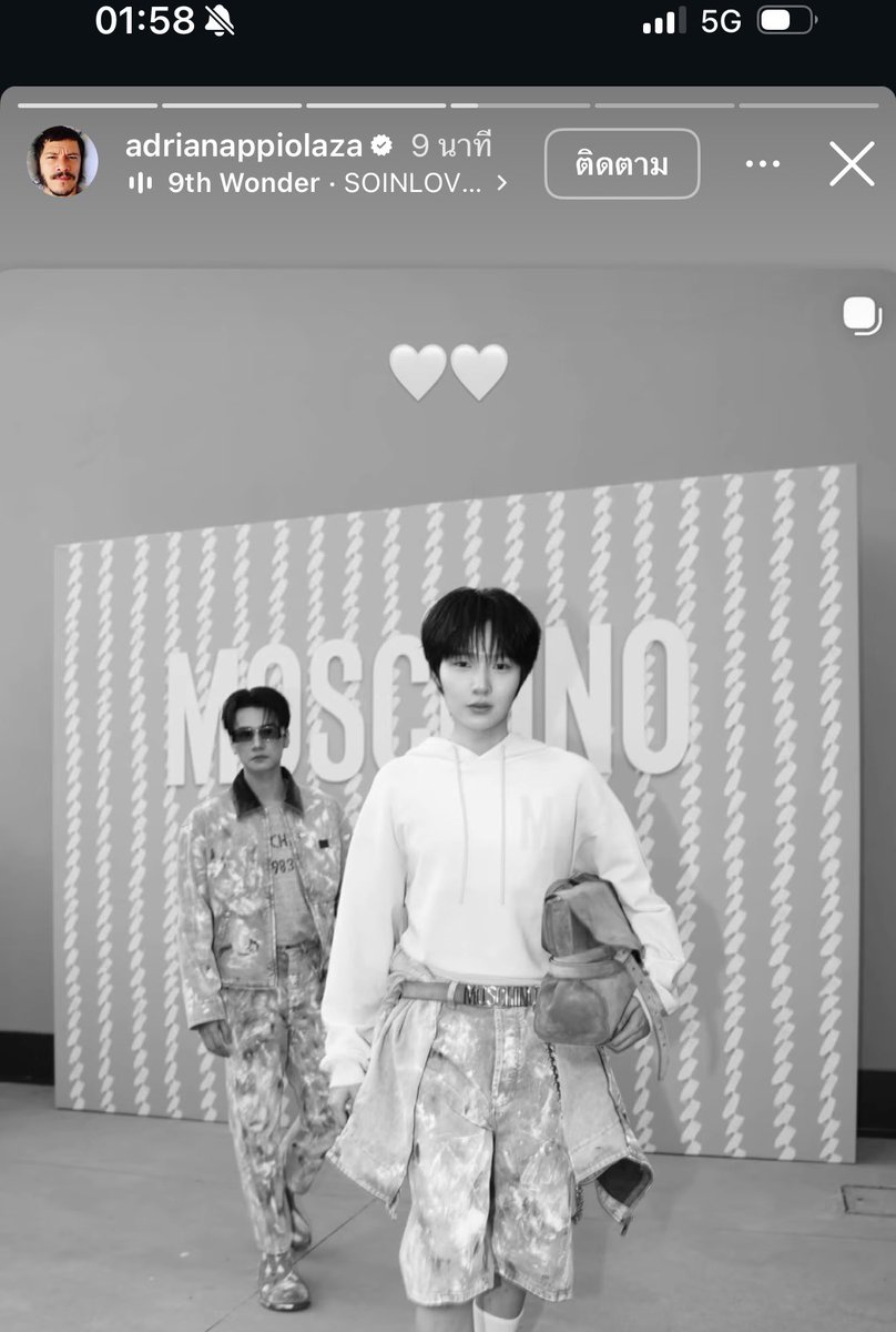 ไดเรคเตอร์คือให้ทั้งฟร้อนโรวทั้งลงสตอรี่ใส่หัวใจ  
นี่แหละแบรนด์ชู้ตมากับมือของจิง 😭😭😭