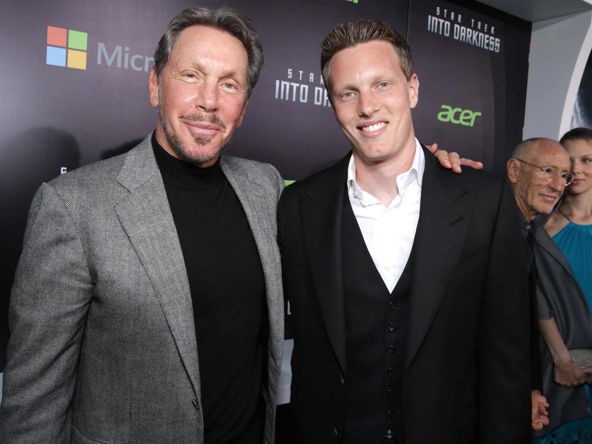 JUST IN - Warner Bros Discovery officially signs $110 billion deal with Paramount, handing Warner Bros Discovery over to the rapidly-growing Ellison media empire — Reuters