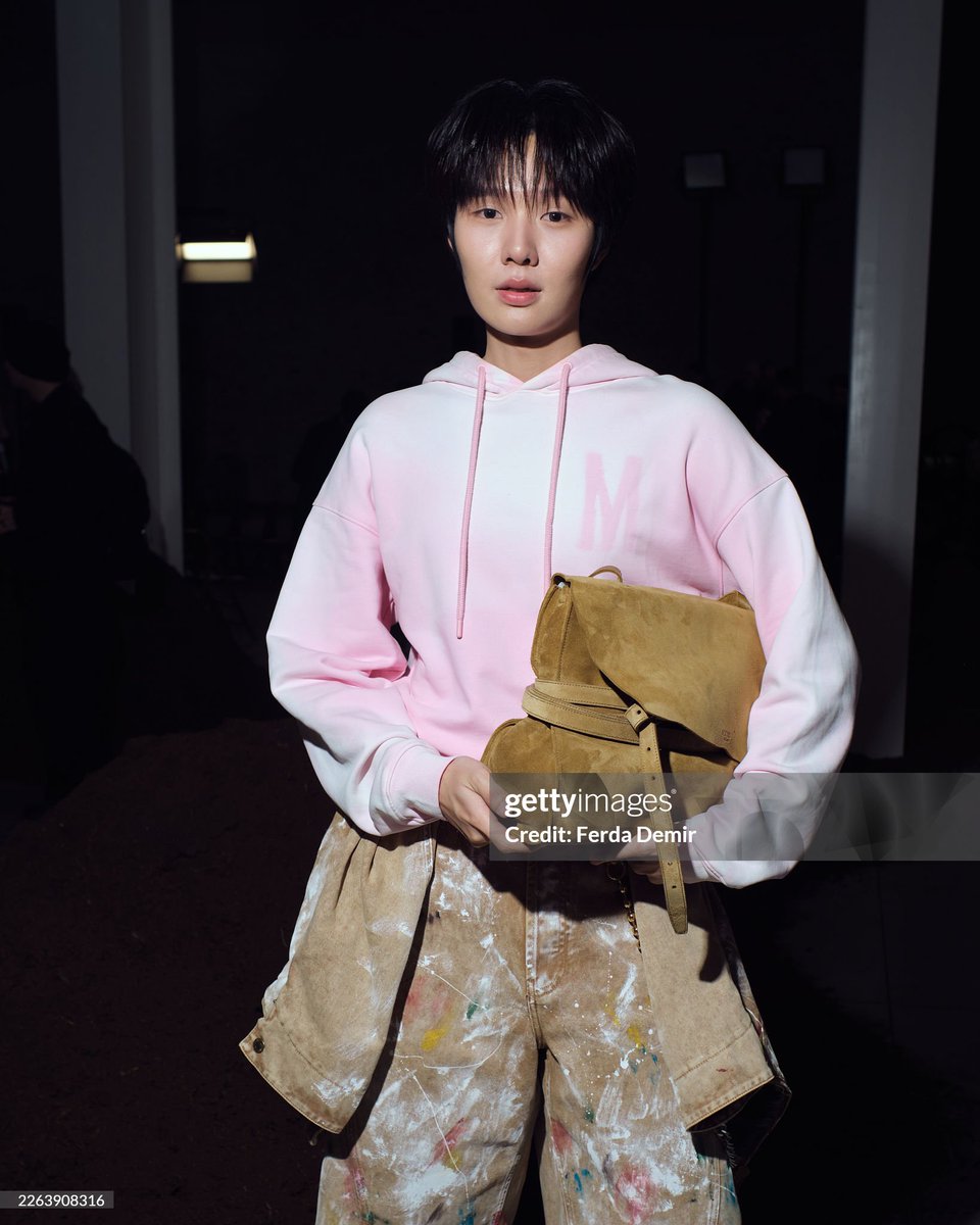 <a href="/Moschino/">Moschino</a> 3/3

KENG NAMPING IN MFW26
#MOSCHINOXKENGNAMPING
<a href="/Moschino/">Moschino</a> #MoschinoFW26
#Moschino #MFW