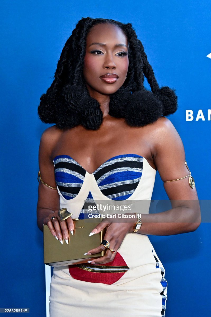 secondsundae9's tweet photo. She is absolutely everything. My heart is so full. https://t.co/qGhEqkoiaB