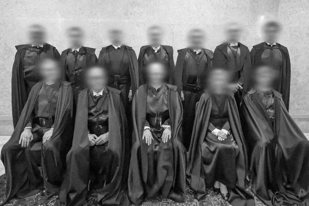 Gilmar suspende, de ofício, quebra de sigilo da empresa de Toffoli aprovada em CPI.

Mais interferência no trabalho do Legislativo. Mais autoblindagem.

Você acha que o STF está sendo o guardião da Constituição ou dos próprios membros?

Sem impeachment, continuarão abusando.