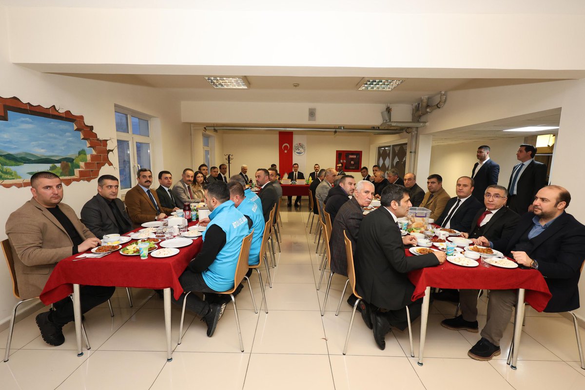 Bitlis Valiliği tweet media