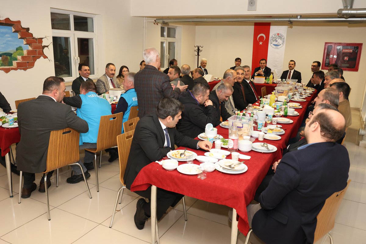 Bitlis Valiliği tweet media