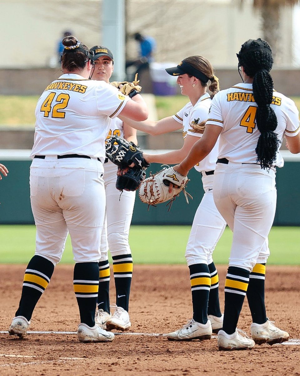 Iowa Softball tweet media