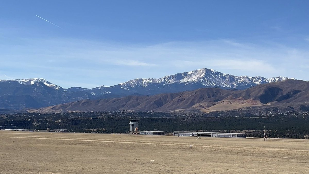 ViviannaSW's tweet image. Colorado is always good to me.🤍
#soulfood #friYAY #workperks 🚀