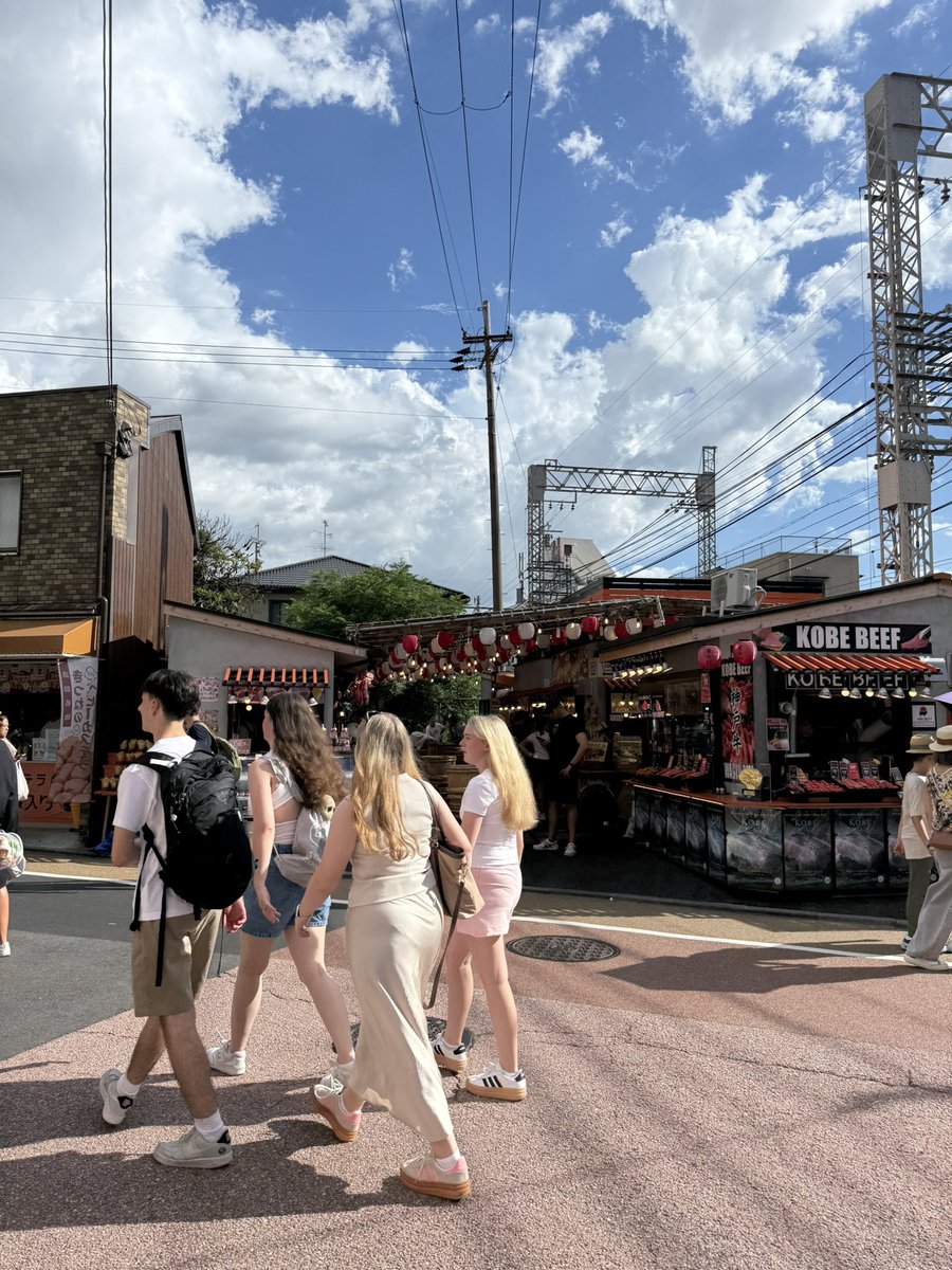 泪水打湿鸡巴毛 tweet media