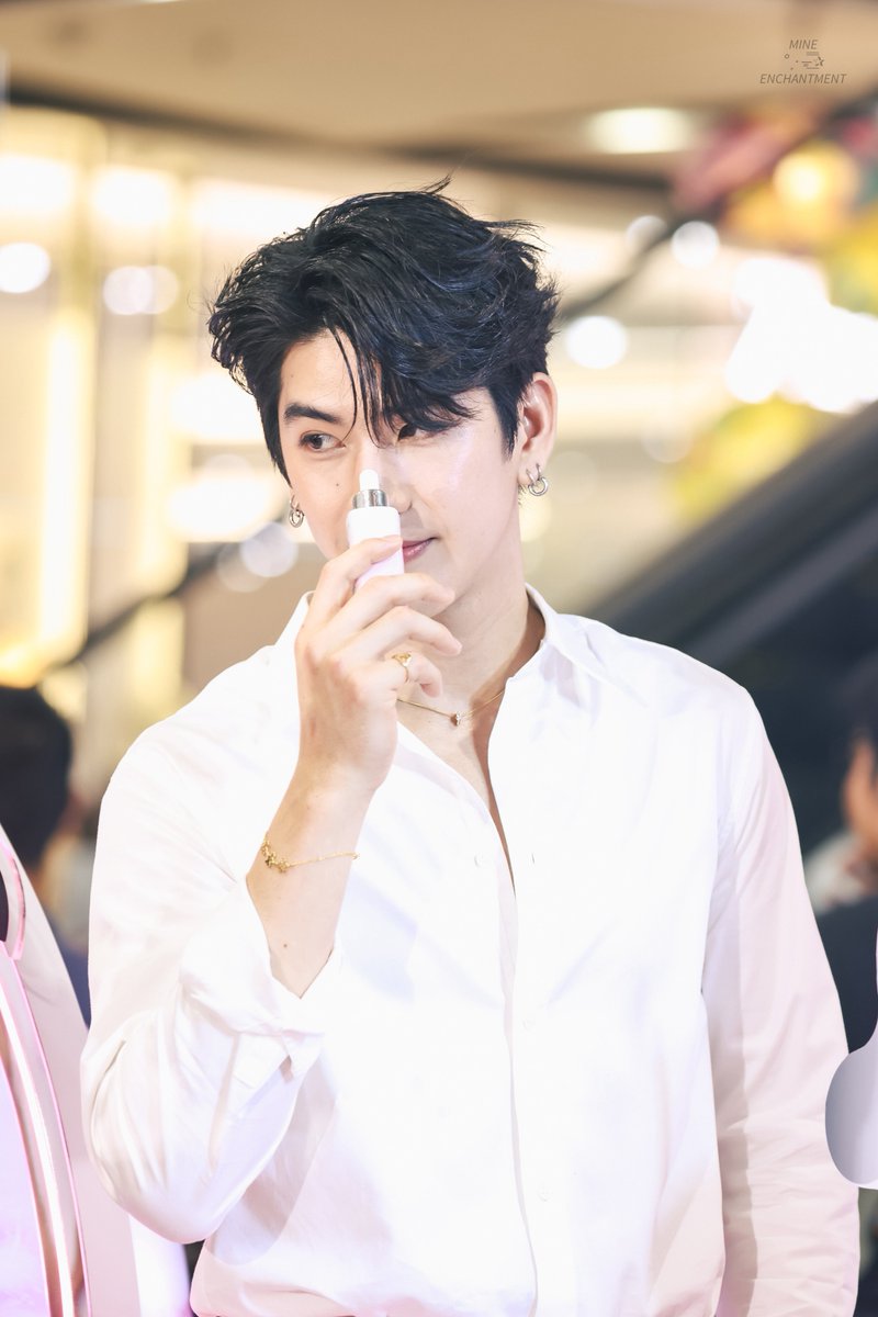 ปุ้ง✴️

EVERY BRIGHT WITH SEA
#LOrealGlycolicXSea
#sea_tawinan