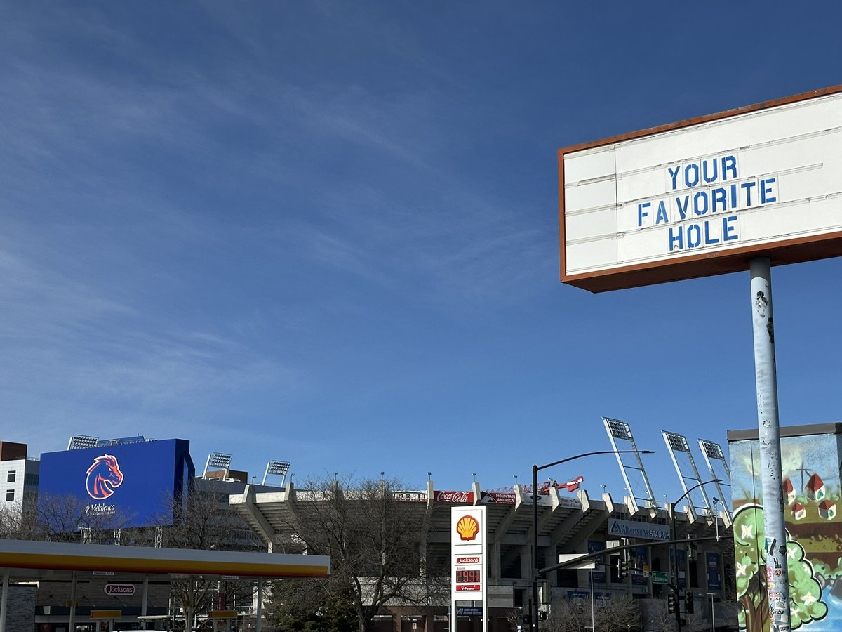 Leviticus Cornbread tweet media