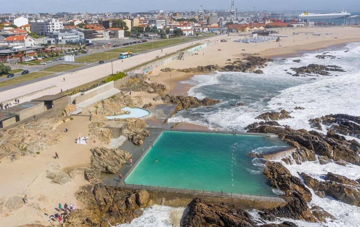 いまも活躍するアルヴァロ・シザの本当に初期の作品。