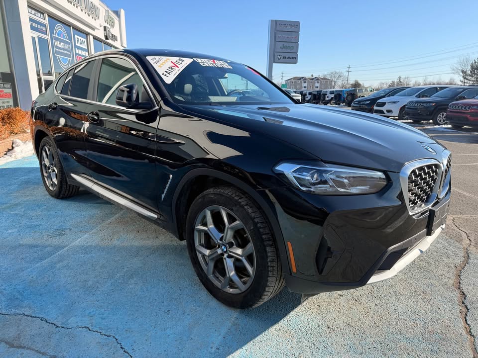 carter_mcglock's tweet photo. This 2025 BMW X4 xDrive30i just hit the lot! 🔥 Dual-Pane Panoramic Sunroof 🔥 Heated Leather Seats 🔥 4MATIC AWD‼️

Call or text (506) 471-4969 and let's get you behind the wheel of this X4! 
$54,977
Mileage: 86,530kms https://t.co/eOtymCrIEy