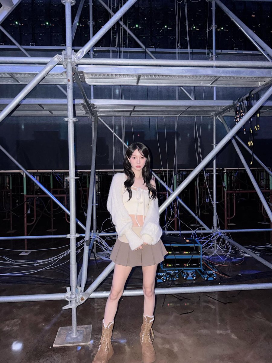 260227 윱스타그램 #유빈 

Blooming Island 💟