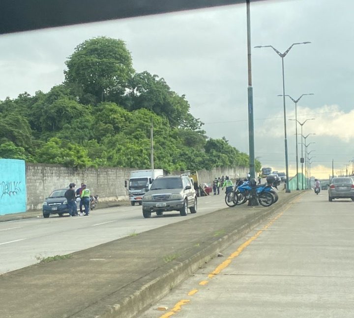 Atención GYE tweet media