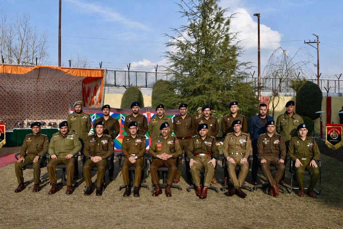 DISTRICT POLICE HANDWARA tweet media