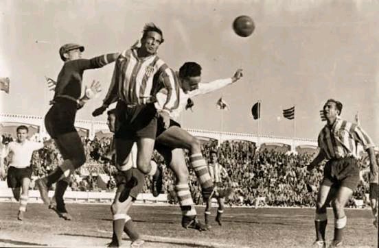 Hey Spanish fans and laliga team lovers this Jose Pitus prat espanyol legend and the first player to score on the  first official Spanish league league match, on 10 February 1929 between RCD espanyol and real union ,making it the first ever goal in our league history