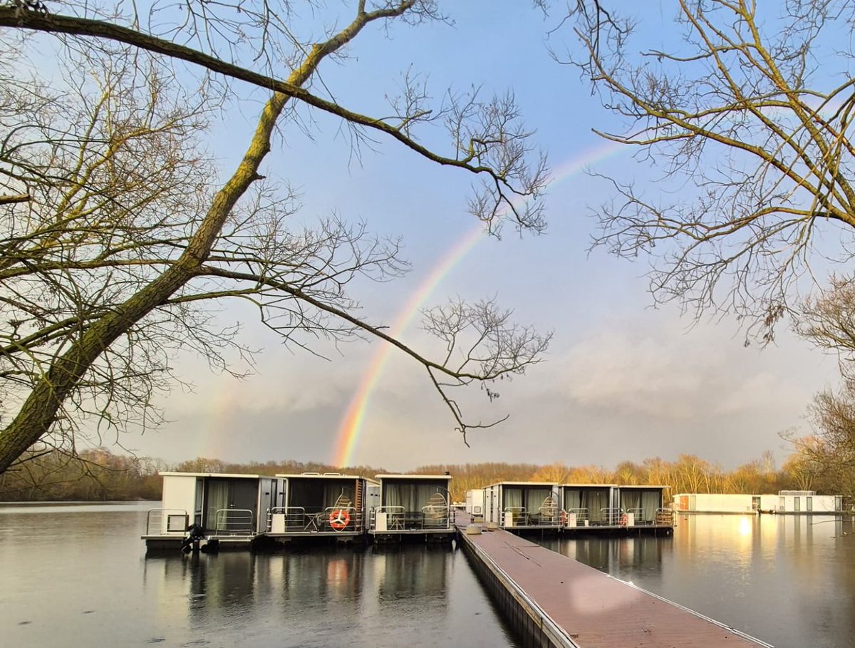 L'Escale Royale tweet media