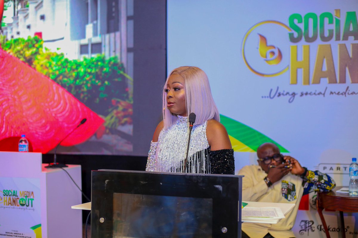 bsmhangout1's tweet image. Looking back at the Bodex Social Media Hangout with gratitude. Insight, connection, and community all in one room. #BodexHangout #EventSuccess #DigitalCreators #Bodexsocialmediahangout #Prada #BodexExperience #CommunityFirst #ImpactfulMoments