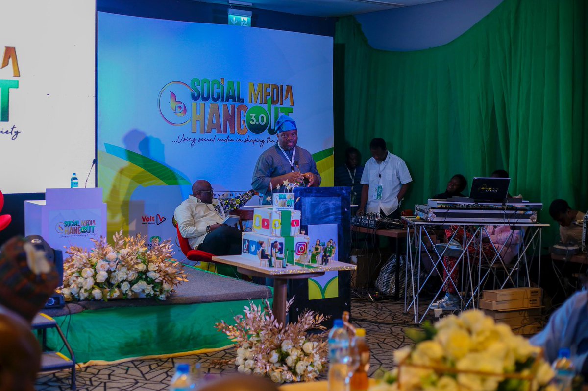 bsmhangout1's tweet image. Looking back at the Bodex Social Media Hangout with gratitude. Insight, connection, and community all in one room. #BodexHangout #EventSuccess #DigitalCreators #Bodexsocialmediahangout #Prada #BodexExperience #CommunityFirst #ImpactfulMoments