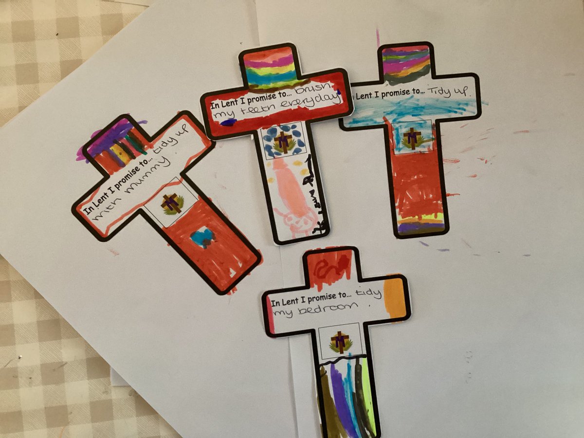 ctkrcps's tweet photo. This week we’ve been learning about Spring 🌷— noticing warmer weather, lighter days & new life growing around us. In #godlyplay we explored Lent and how Jesus Christ fasted for 40 days. We made our own promises to try our best until Easter. Ask your child what they chose 💛 https://t.co/7WtXW2VlQy