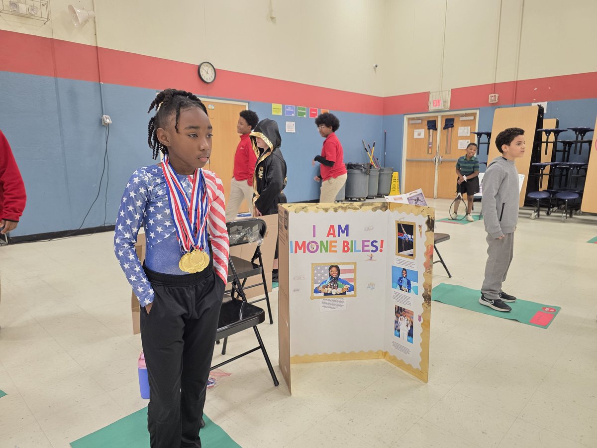 ImagineAndrews's tweet photo. Celebrating Black excellence, past and present! ✊🏾✨

Our Scholars brought history to life with their incredible Black History Month Wax Museum project; honoring leaders like Martin Luther King Jr., Rosa Parks, and Barack Obama❤️🖤💚 
#BlackHistoryMonth #WaxMuseum #FutureLeaders https://t.co/fpo7bCb0zG
