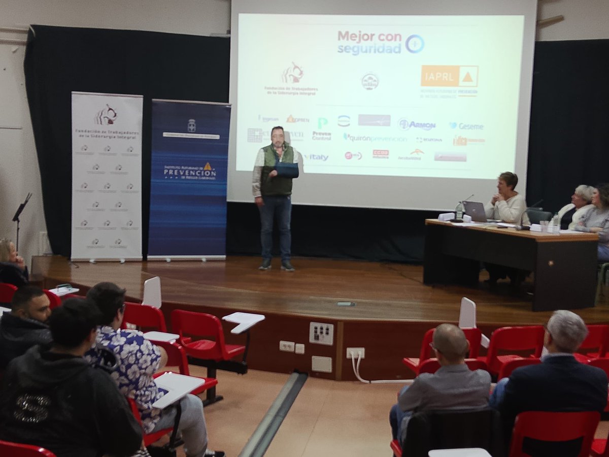 iaprl_ast tweet media